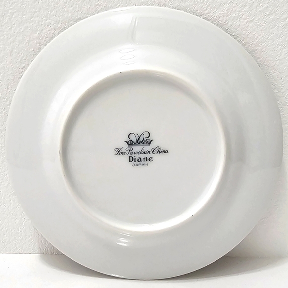 Diane by Fine China of Japan Blue Flower Scrolls - Bread & Butter Plate Set of 9 - Picture 3 of 10